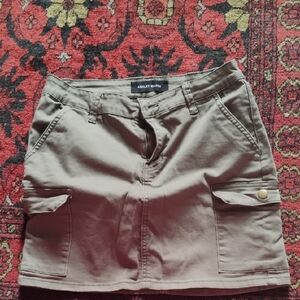Ashley Mason Women's Khaki Olive green Cargo Shorts Size L